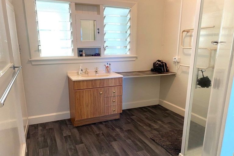 Photo of property in 11 Leith Crescent, Greymouth, 7805