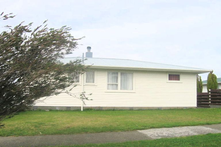 Photo of property in 7 Cherry Blossom Grove, Maungaraki, Lower Hutt, 5010