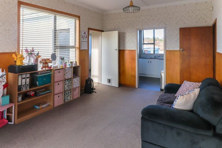 Photo of property in 2 Scott Street, Strathern, Invercargill, 9812