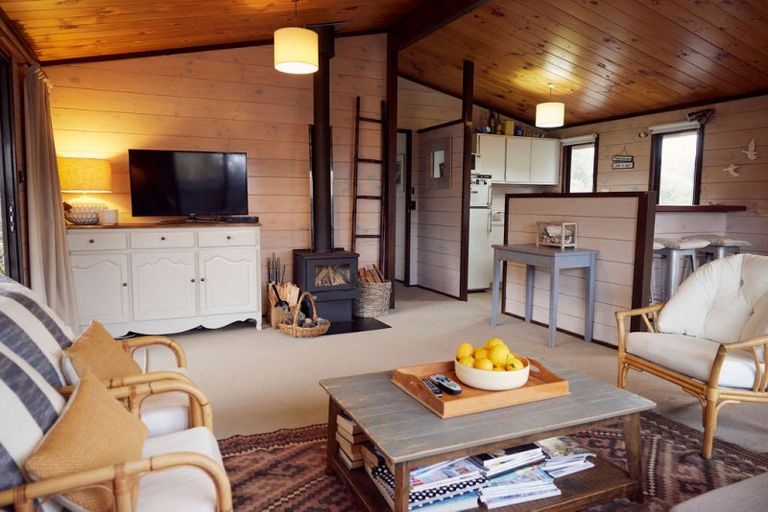 Photo of property in 107 Kenwood Drive, Matarangi, Whitianga, 3592