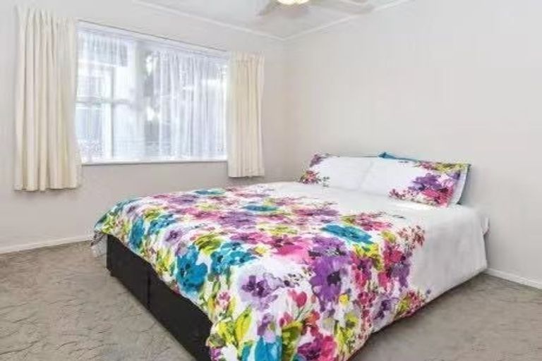 Photo of property in 1/2 Arthur Road, Hillpark, Auckland, 2102