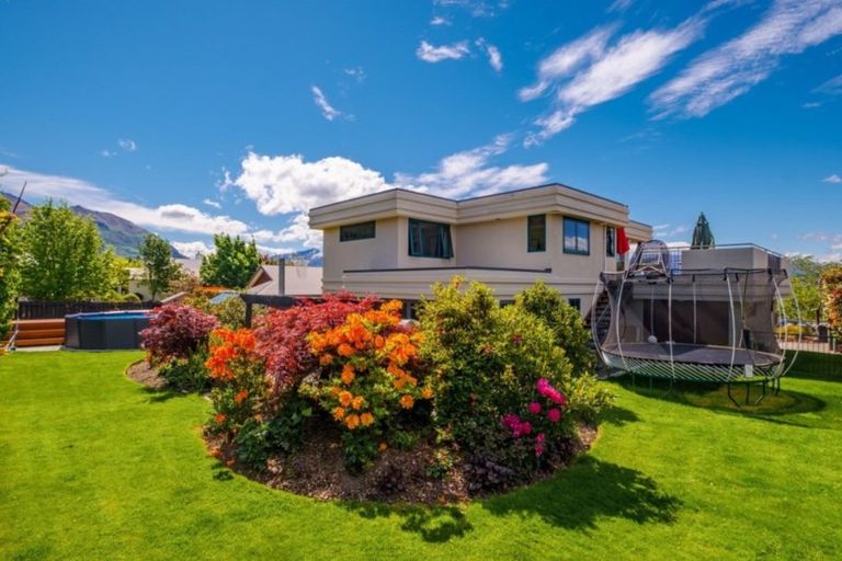 Photo of property in 83 Meadowstone Drive, Wanaka, 9305