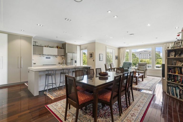 Photo of property in 4a/24 Domain Drive, Parnell, Auckland, 1052