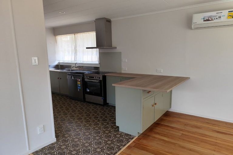 Photo of property in 11a Camden Street, Vogeltown, New Plymouth, 4310