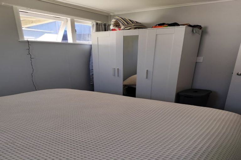 Photo of property in 20 The Esplanade, Eastern Beach, Auckland, 2012