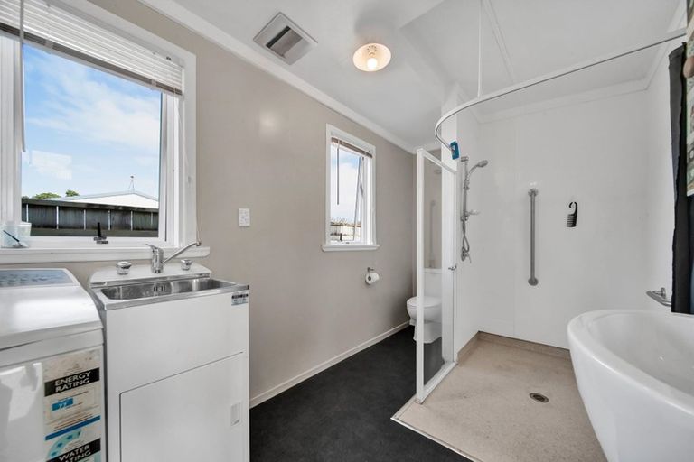 Photo of property in 3 Disraeli Street, Hawera, 4610