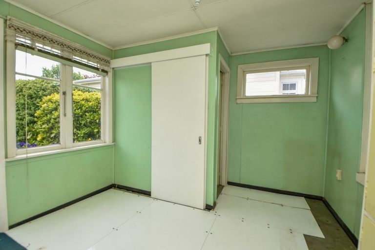 Photo of property in 212 High Street South, Carterton, 5713