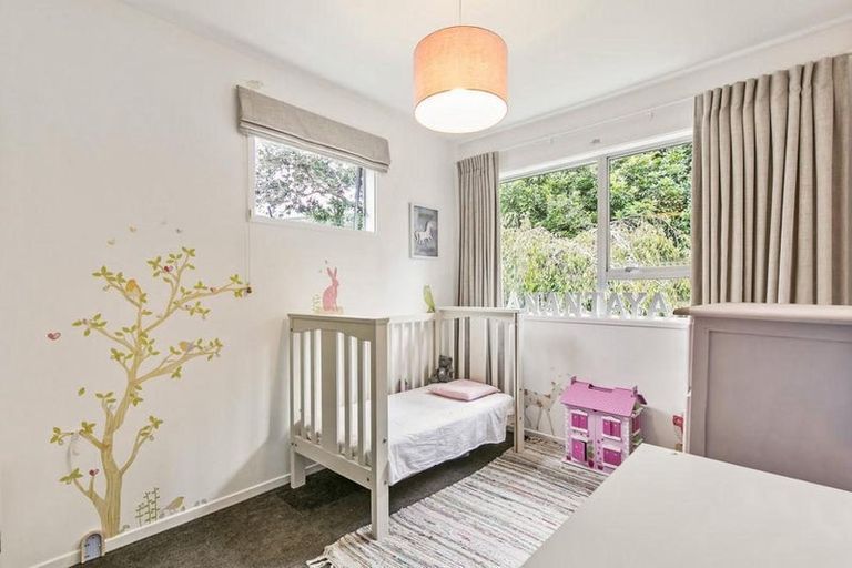 Photo of property in 67 Vandeleur Avenue, Birkdale, Auckland, 0626