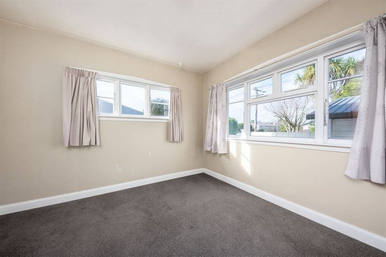 Photo of property in 20 Aorangi Road, Bryndwr, Christchurch, 8053