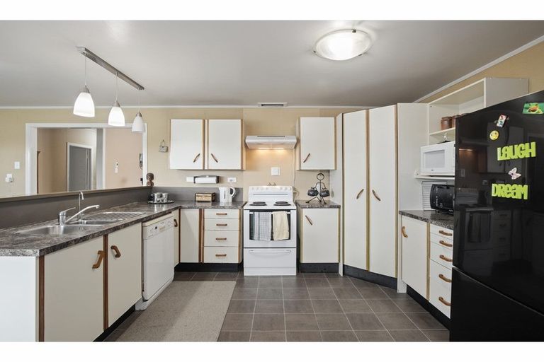 Photo of property in 44 Mclarin Road, Glenbrook, Waiuku, 2681