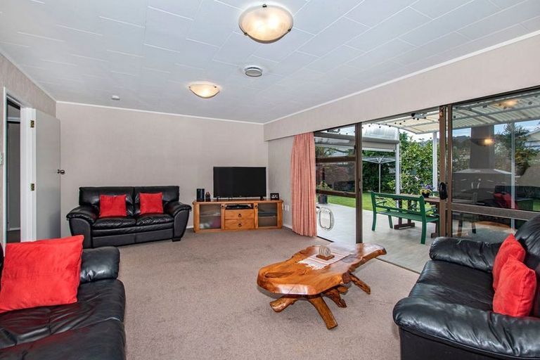 Photo of property in 12 Kotare Crescent, Maunu, Whangarei, 0110