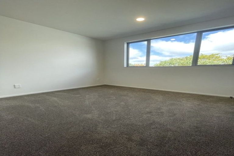 Photo of property in 11/3 Matuhi Rise, Henderson, Auckland, 0612