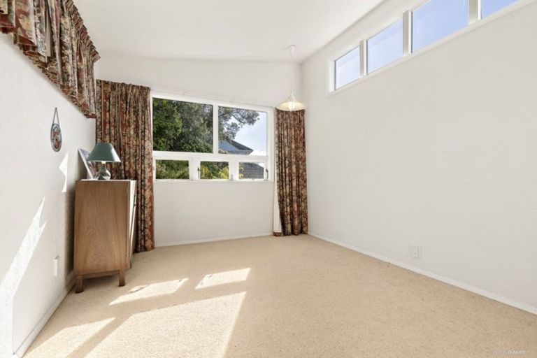 Photo of property in 16 Tai Paku Paku Road, Karaka Bays, Wellington, 6022