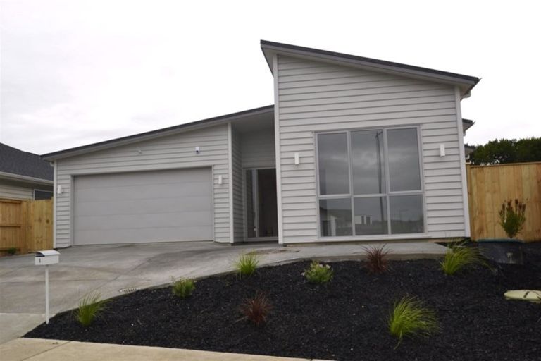 Photo of property in 5 Dida Park Drive, Kumeu, 0810