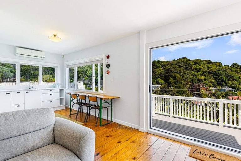 Photo of property in 18 Foster Avenue, Huia, Auckland, 0604