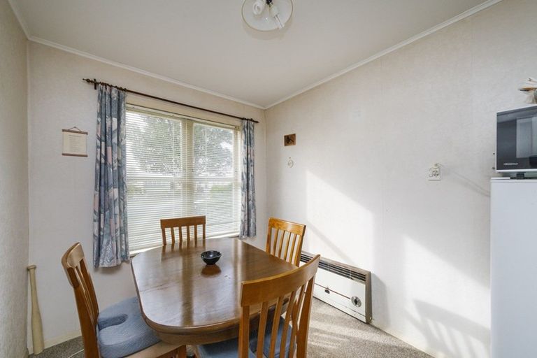 Photo of property in 77 Highbury Avenue, Highbury, Palmerston North, 4412