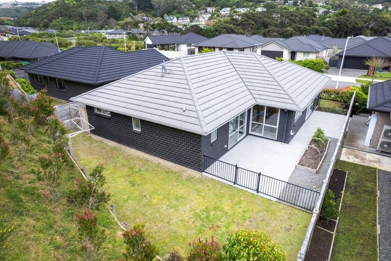 Photo of property in 39 Tradewinds Drive, Whitby, Porirua, 5024