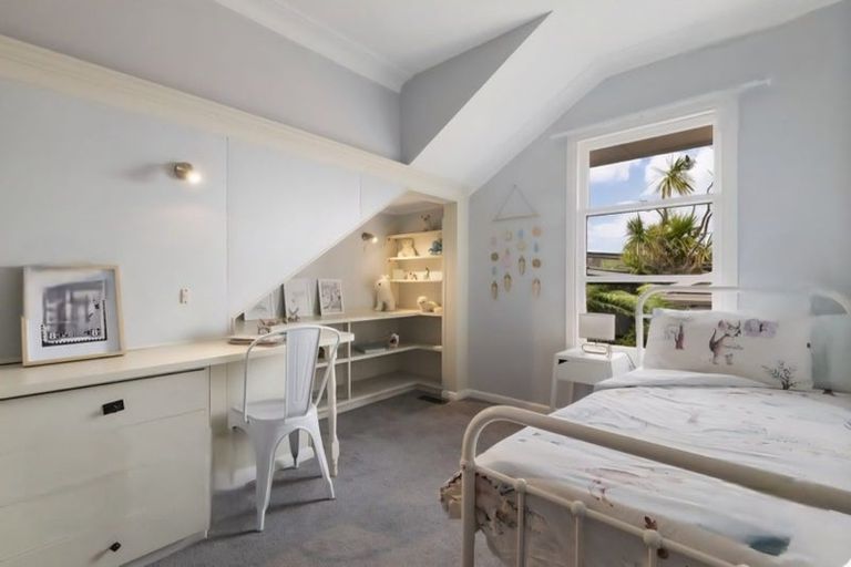 Photo of property in 31 Norwood Road, Bayswater, Auckland, 0622