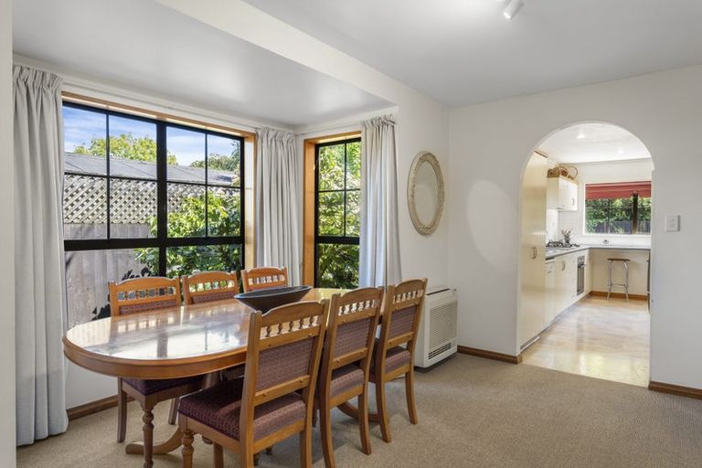 Photo of property in 19b Kingham Place, Avonhead, Christchurch, 8042