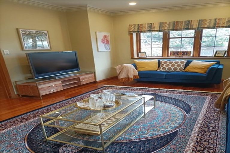 Photo of property in 6 Bell Road, Waiwhetu, Lower Hutt, 5010