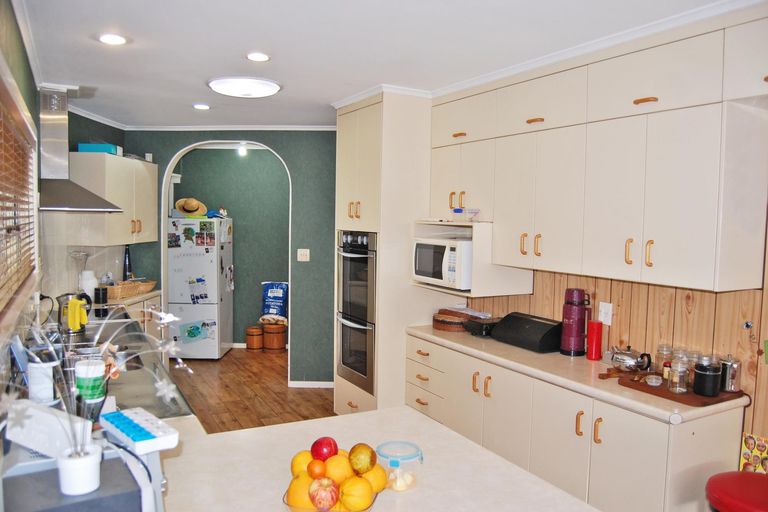 Photo of property in 2 Hastie Lane, Kaiwaka, 0573