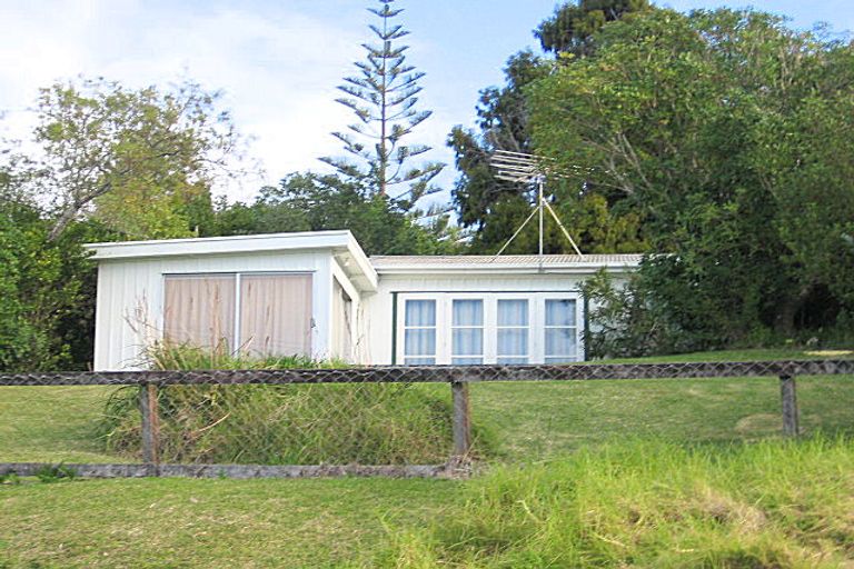 Photo of property in 10 Heron Lane, Snells Beach, 0920