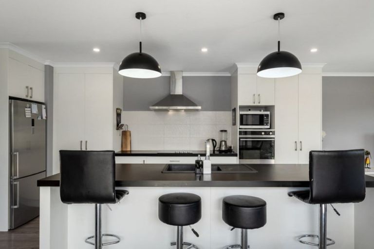 Photo of property in 27 Leet Crescent, Papamoa Beach, Papamoa, 3118