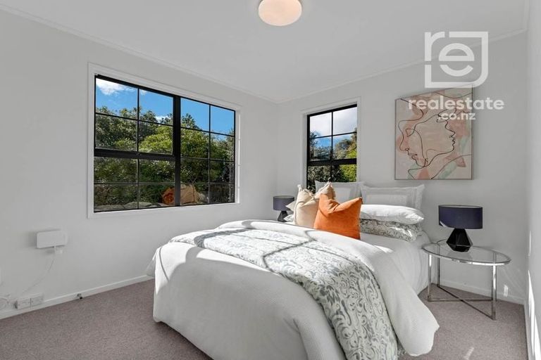 Photo of property in 73 Moore Street, Hillcrest, Auckland, 0627