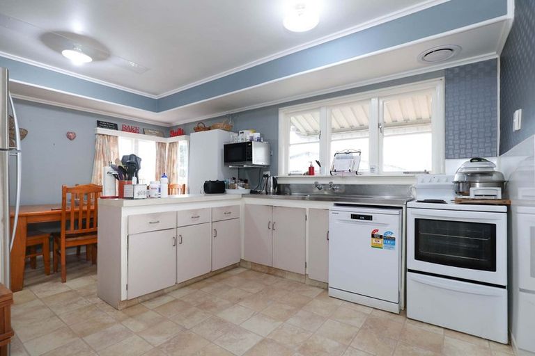 Photo of property in 24 Hikutaia Street, Te Aroha, 3320