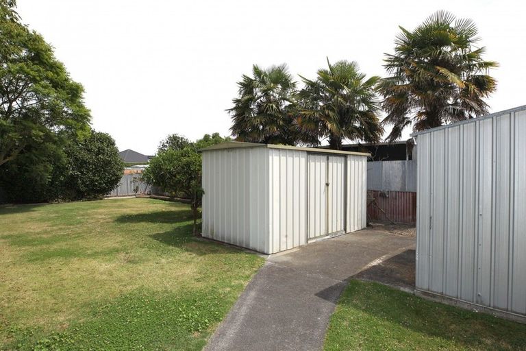 Photo of property in 90 Ferry Road, Clive, 4102