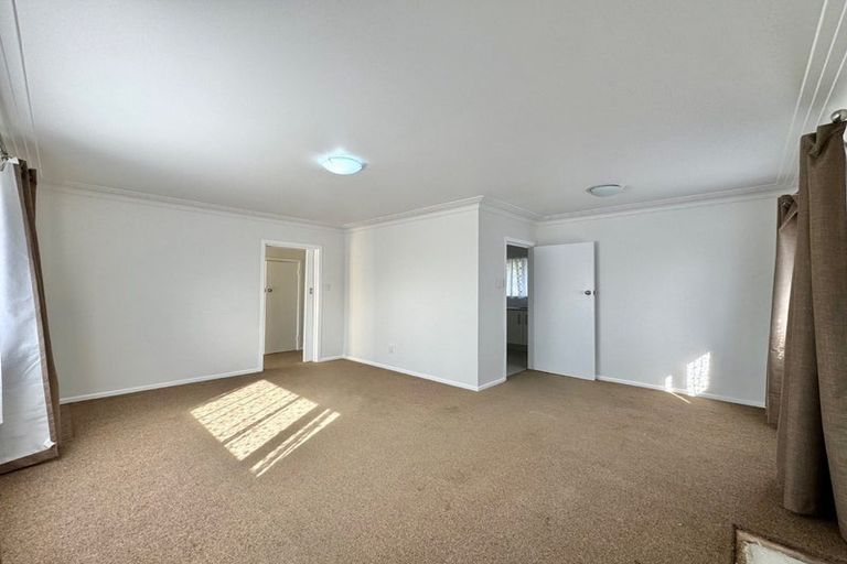Photo of property in 30 Harwood Crescent, Otara, Auckland, 2023