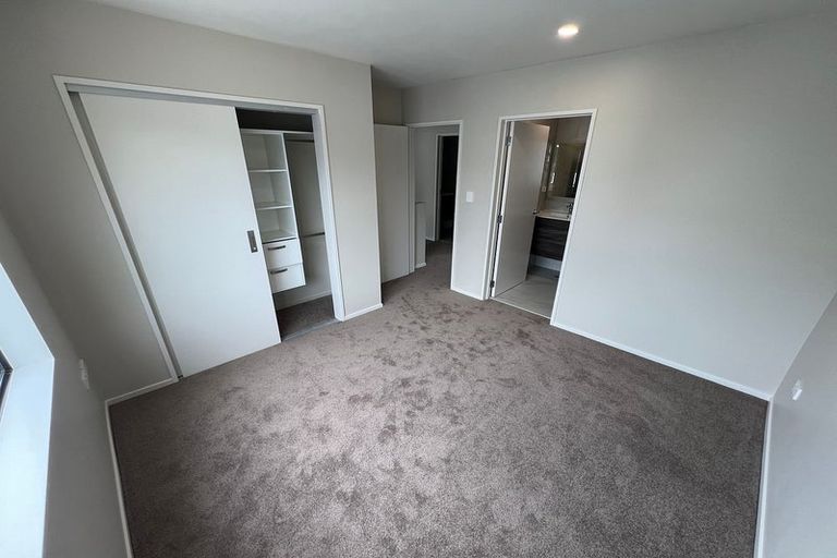 Photo of property in 6/43 Clevedon Road, Papakura, 2110