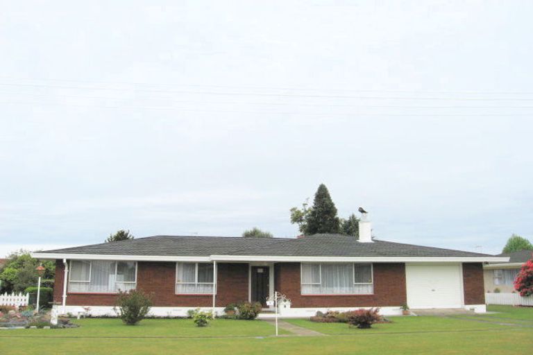 Photo of property in 1 Pilkington Place, Opotiki, 3122