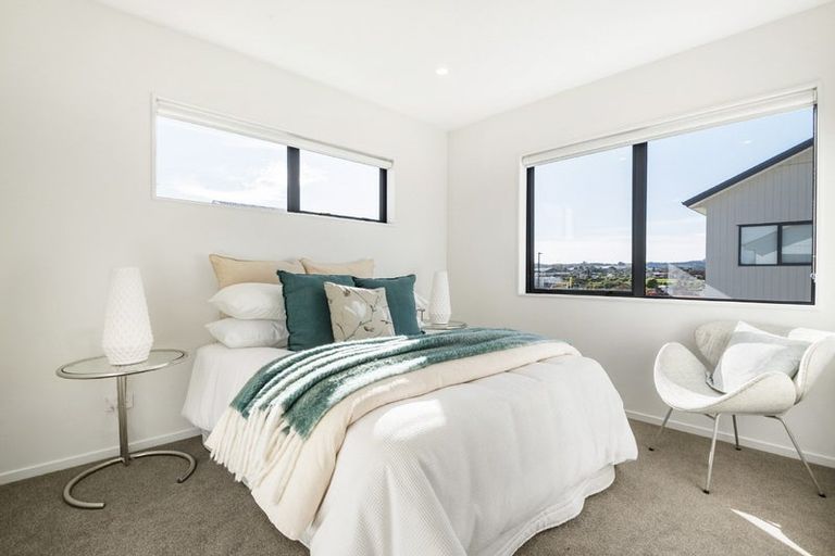 Photo of property in 13 Noel Hayden Street, Takanini, 2112