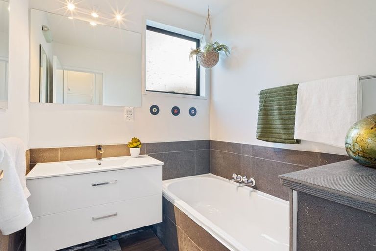 Photo of property in 45 Karnak Crescent, Russley, Christchurch, 8042