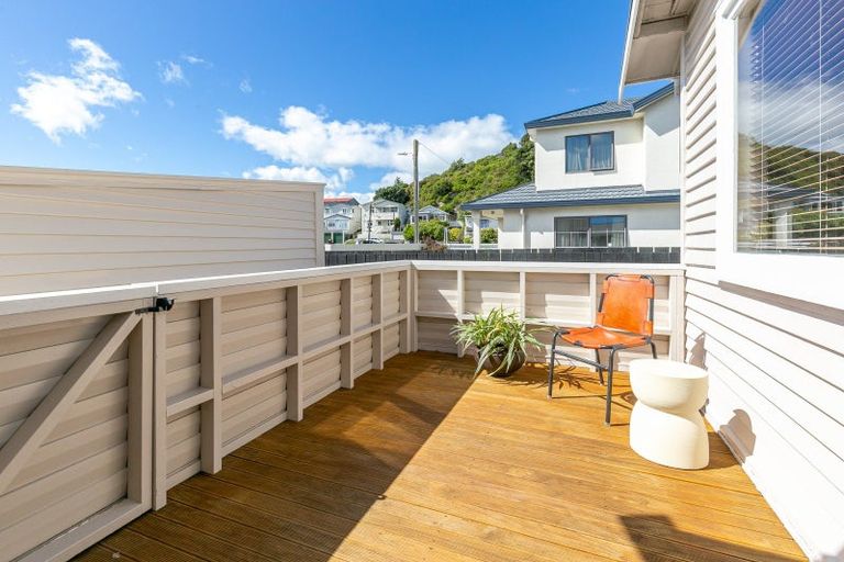 Photo of property in 184 Rongotai Road, Rongotai, Wellington, 6022