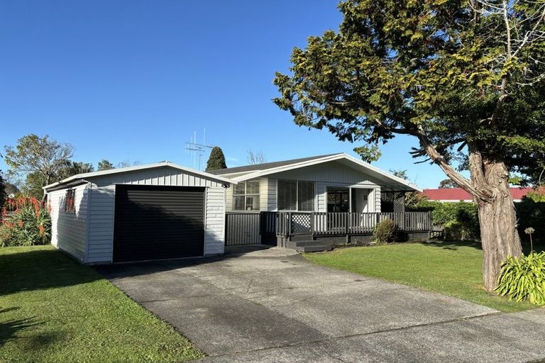Photo of property in 23 Kowhai Street, Hamilton Lake, Hamilton, 3204