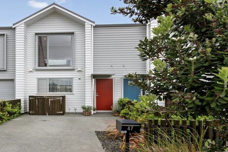 Photo of property in 47 Glidepath Road, Hobsonville, Auckland, 0616