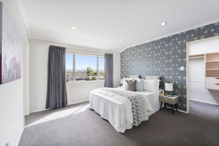 Photo of property in 22 Gala Place, Henderson, Auckland, 0612