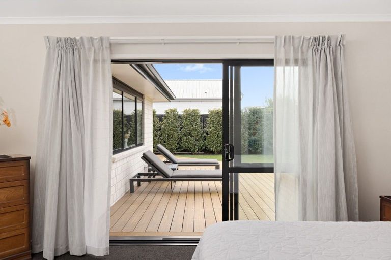 Photo of property in 20 Montia Close, Papamoa Beach, Papamoa, 3118