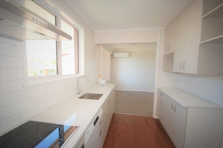 Photo of property in 1/279 Sunset Road, Sunnynook, Auckland, 0632