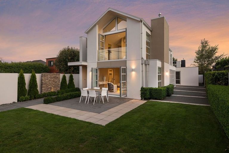 Photo of property in 72 Wai-iti Terrace, Bryndwr, Christchurch, 8052