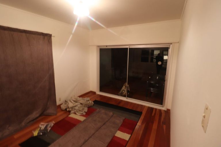 Photo of property in 23 Totara Grove, Hillcrest, Auckland, 0627