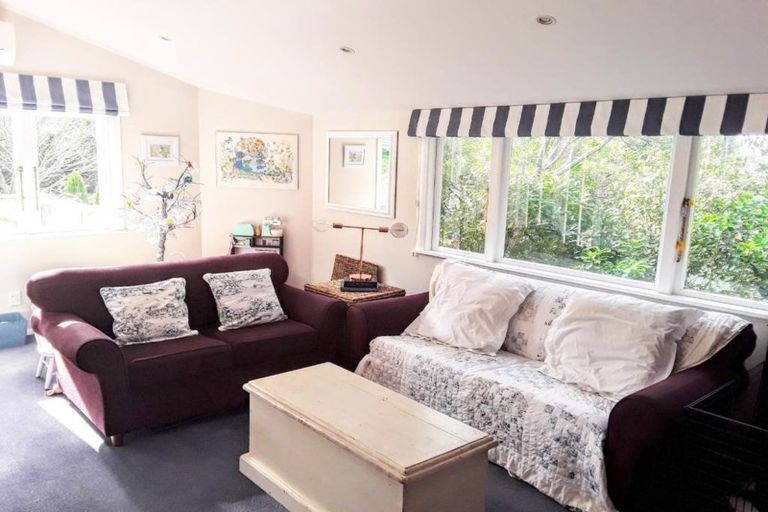 Photo of property in 27 Monowai Road, Johnsonville, Wellington, 6037