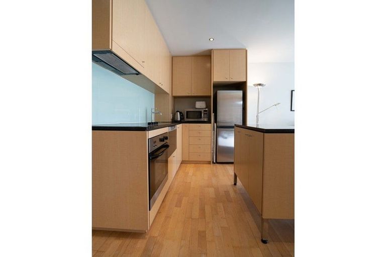 Photo of property in Sanctum Apartments, 34/10a Ebor Street, Te Aro, Wellington, 6011