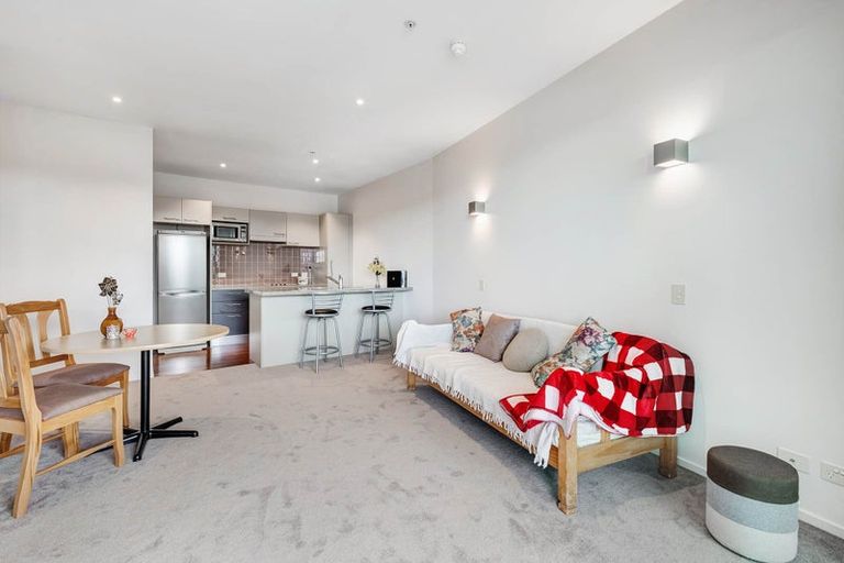 Photo of property in 507/11 Tamariki Avenue, Kelston, Auckland, 0602