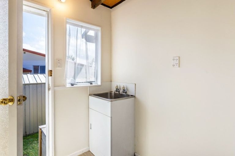 Photo of property in 1/27 Tobin Place, Richmond Heights, Taupo, 3330