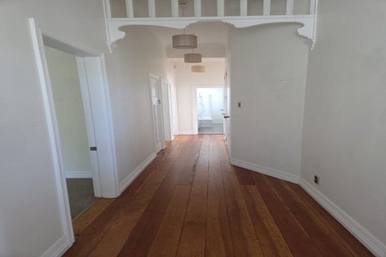 Photo of property in 20 Naughton Terrace, Kilbirnie, Wellington, 6022