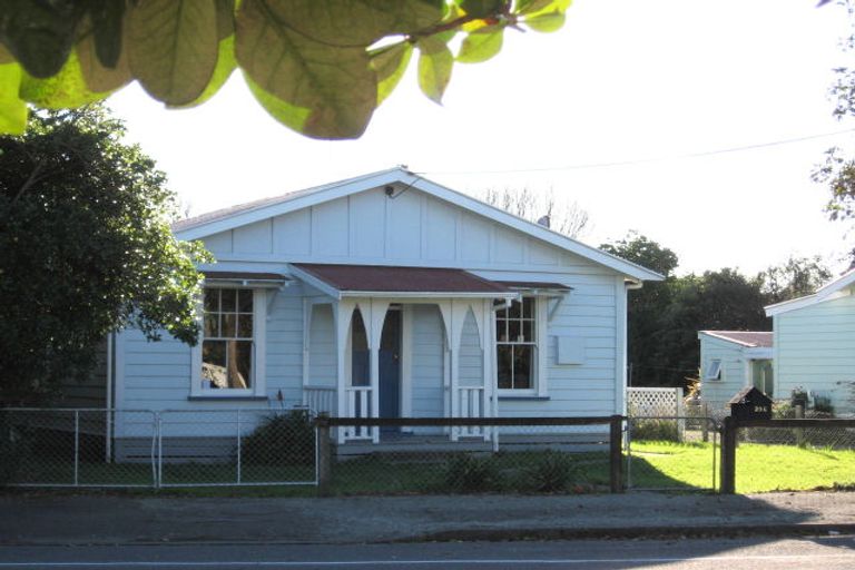 Photo of property in 204 Mill Road, Otaki, 5512