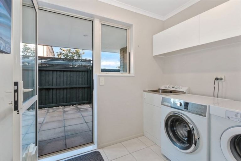 Photo of property in 7 Saint Clair Close, Harewood, Christchurch, 8051